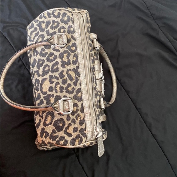 GUESS Purse - Picture 5 of 6